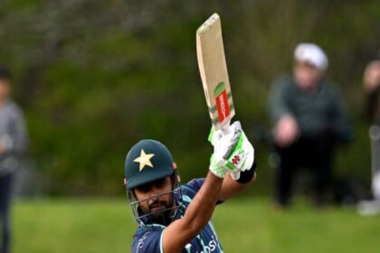 List of batsmen who played most dot balls in T20 International