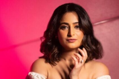You won't believe this look of Pakhi from GHKKPM