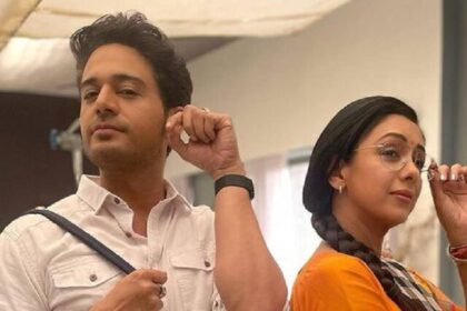 Anupama is very well educated in real life, her son Kavya is no less