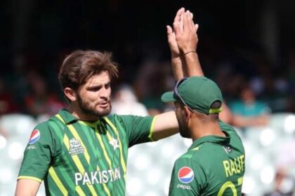 Top 10 bowlers who have bowled most no balls in T20 Internationals