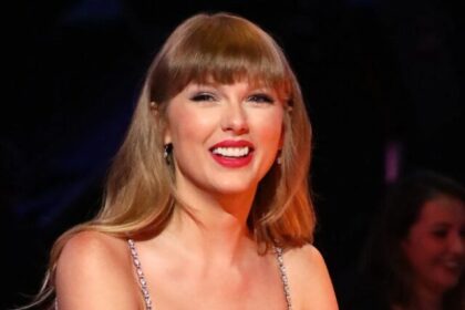 taylor-swift-announces-eras-tour-movie (10)