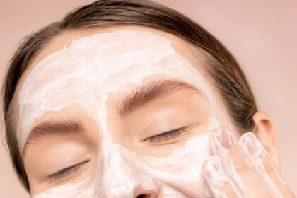 amazing-benefits-of-aromatherapy-facial (1)