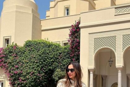 bollywood-actress-malaika-arora-shared-photos-from-taj-mahal (3)