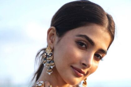 bollywood-actress-pooja-hegde-shared-ethnic-look-beautiful (6)