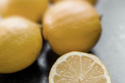 lemon-peel-benefits-and-uses (5)