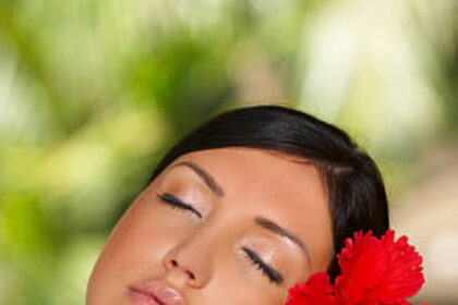 nourish-your-skin-and-hair-with-hibiscus (1)
