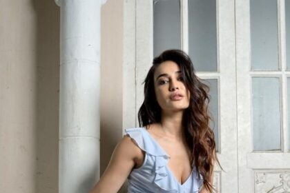 tv-actress-surbhi-jyoti-look-gorgeous (7)