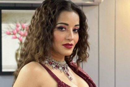 bhojpuri-actress-monalisa-wreaks (13)