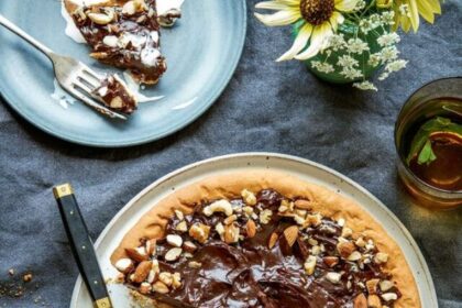 delicious-desserts-you-can-make-with-fruits-and-nuts (1)