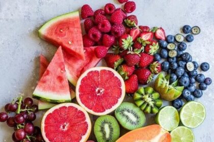 foods-to-lower-uric-acid-levels-and-manage-gout (1)