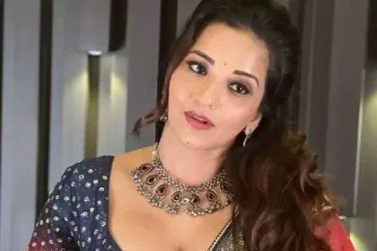 monalisas-hot-choli (6)