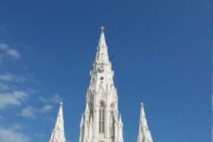 must-visit-churches-in-mumbai (1)