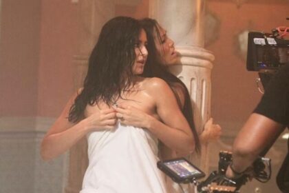 katrina-kaif-morphed-photo-towel-scene (8)