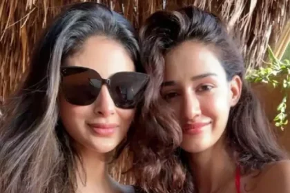 disha-mounis-hot-vacation-photos (4)