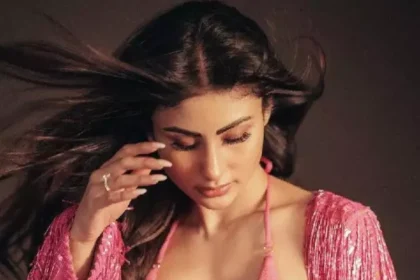 hot-looks-of-mouni-roy (2)