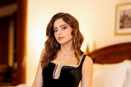 Aamna-Sharif-6
