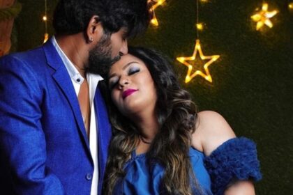 Bhojpuri-Actress-Nidhi-Jha-Shows-Son-4