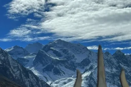 Om-Parvat-in-India-10