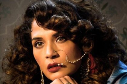 Richa-Chadha-on-Mujra-Scene-2