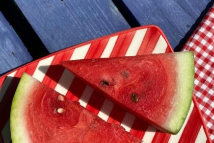 Watermelon-for-glowing-skin
