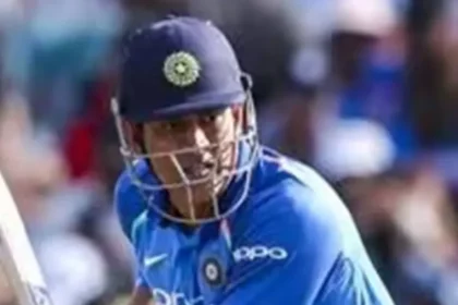 Dhoni1_9b0843