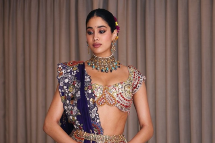Janhvi-Kapoor-grabs-Attention-in-Blue-Lehanga-6